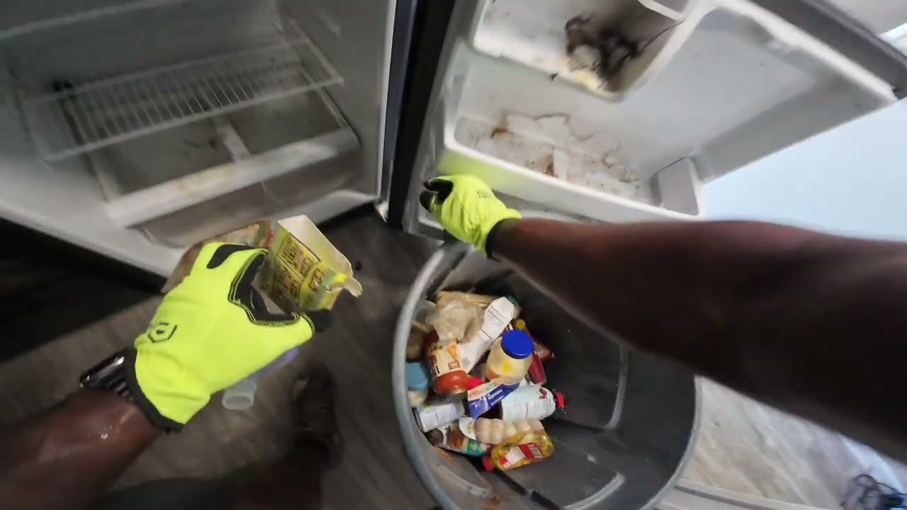 Extreme Trash-Out: Transforming a NIGHTMARE Eviction Townhouse in 3 Hours! 🚮✨