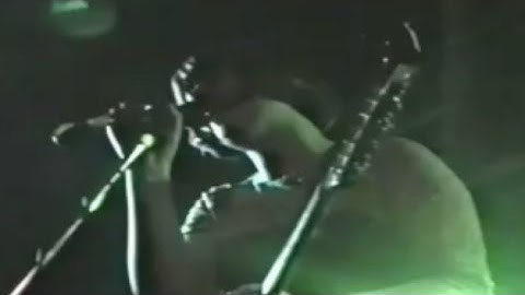 An April March - The Red Dots (Official Video)