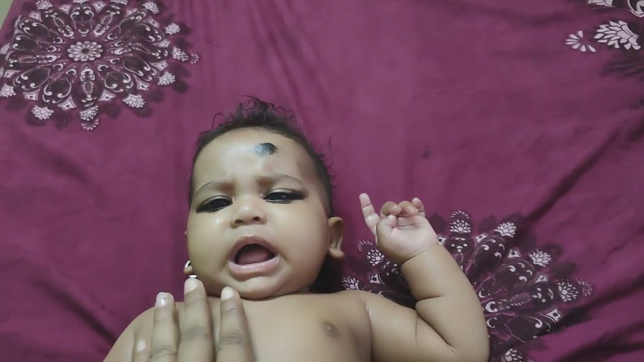 Ghar Par Baby Massage with AD Oil | घर पर बेबी मसाज कैसे करें