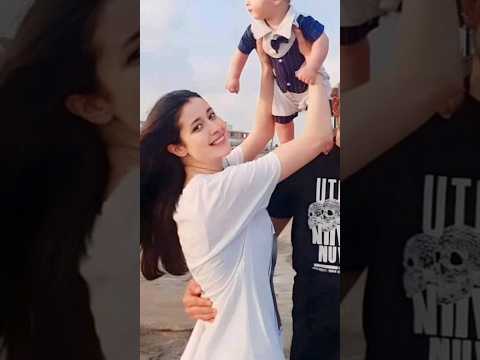 الفنانة الشابة ربى السعدي تكشف لأول مرة عن وجه إبنها بيقولولي إني شبهك