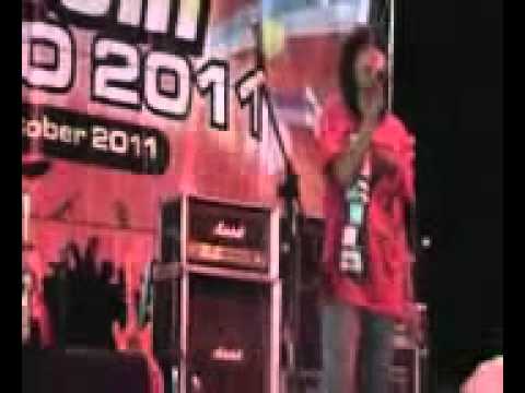 Profourty-persetan denganmu