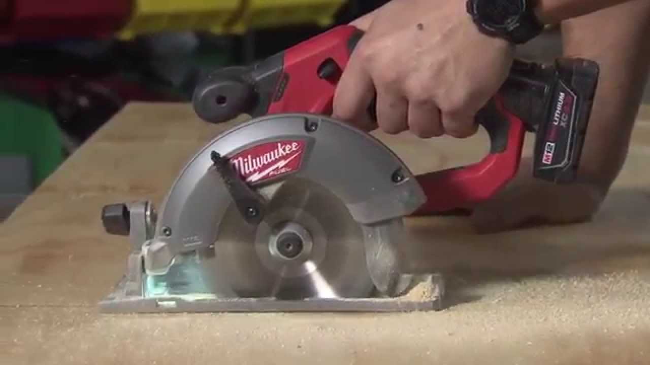 Milwaukee M12 Fuel brushless 12v Li-ion 5-3/8