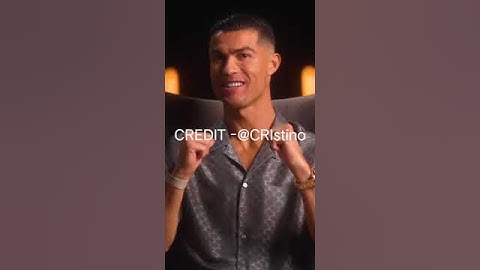 CRISTINO RONALDO Georgina CALIFICA mis outfits de los últimos 20 años #cristianoronaldo