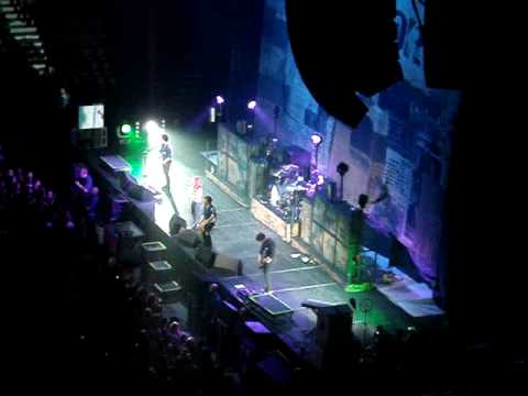Paramore- Decode live
