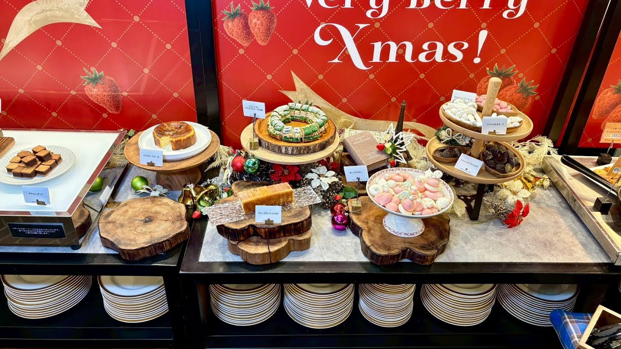 Kobe Christmas Buffet: Very Berry Christmas All-You-Can-Eat Lunch & Dinner at Kobe Kitano Hotel