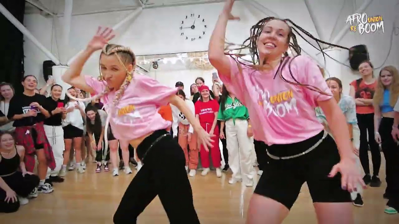 AFRO BOOM vol 8 ReUnion - Donga Girls - Azonto class (solo)