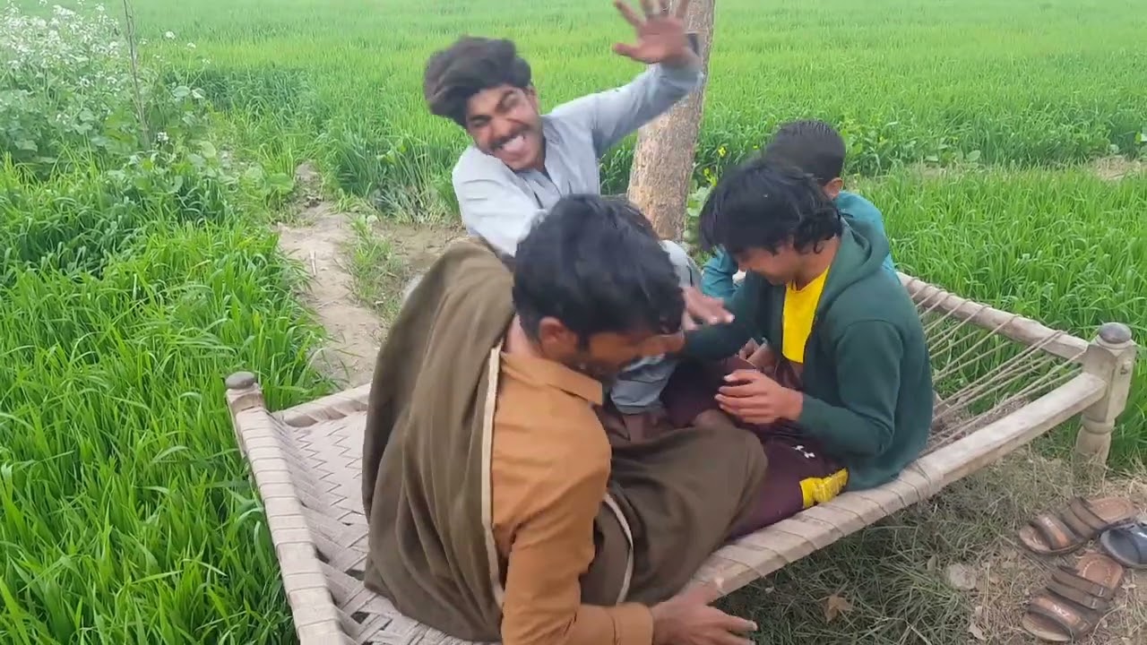 mazdori ki dar say natak comdy wale baba ki taraf say full funny video