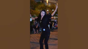 Thumbnail of Tall Tibetan dancing girl，Beautiful Tibetan song and dance