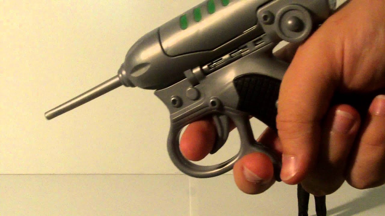 2012 Men In Black Agent K & Noisy Cricket