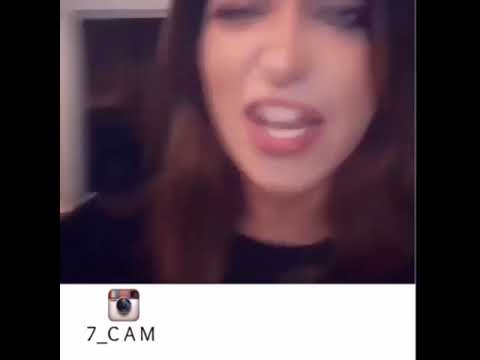 فتاه تتحدى سائقي الجيب