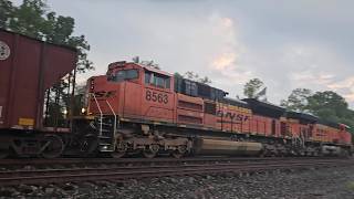 BNSF SD70ACe Trails on NS 67T in Sandusky, Ohio!