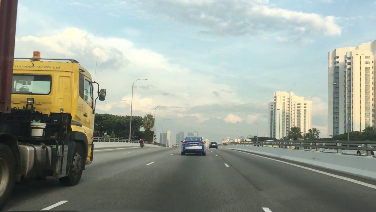Driving from Changi Airport Singapore to NUS along  ECP, MCE and  AYE