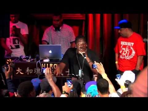 Παρακολούθηση PUSHA T at the DunkXchange NYC στο YouTube Παρακολούθηση PUSHA T at the DunkXchange NYC στο YouTube