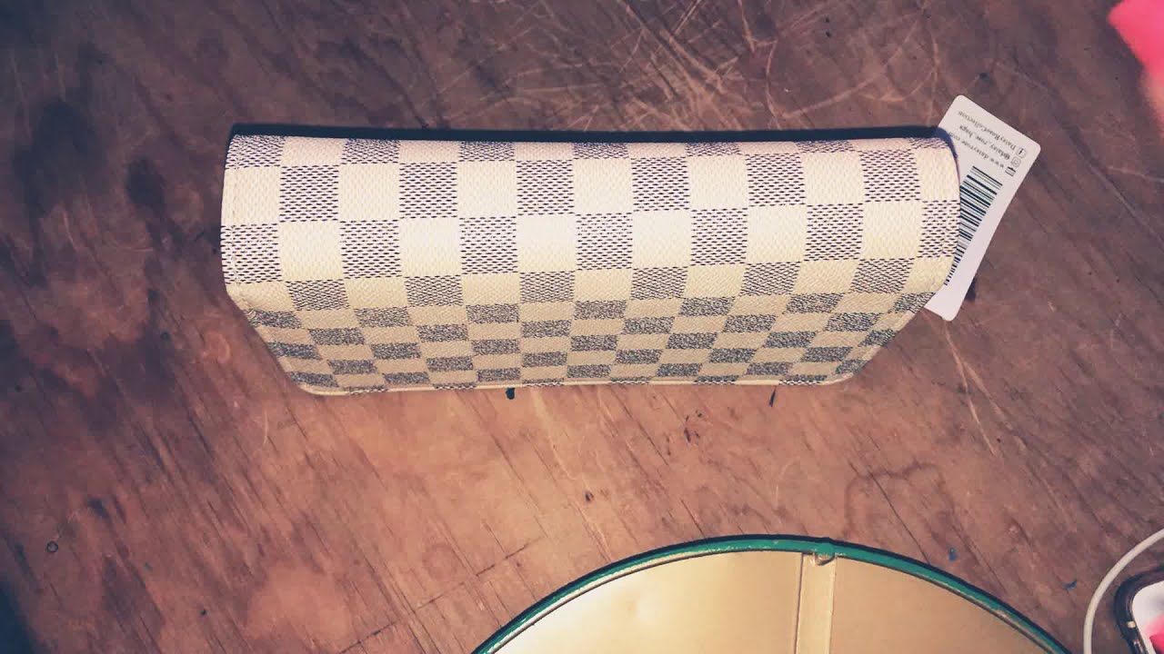 Mullen5 What S Fits Inside Daisy Rose Cross Body Youtube