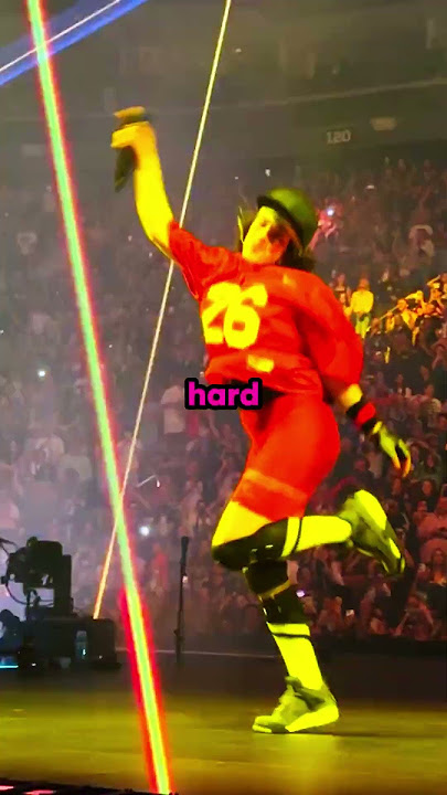 Billie Eilish Was INJURED At Her CONCERT..!