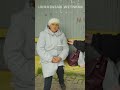 Дрони женуться за автобусами, але місцеві продовжують чекати на зупинках 🚌 #UkraineWar #ЗСУ
