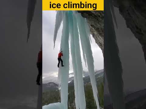 ice climbing #shorts #shorts 😱😱