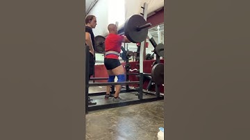 Strength Coach front squat workout for BIGGER quads and STRONGER core.