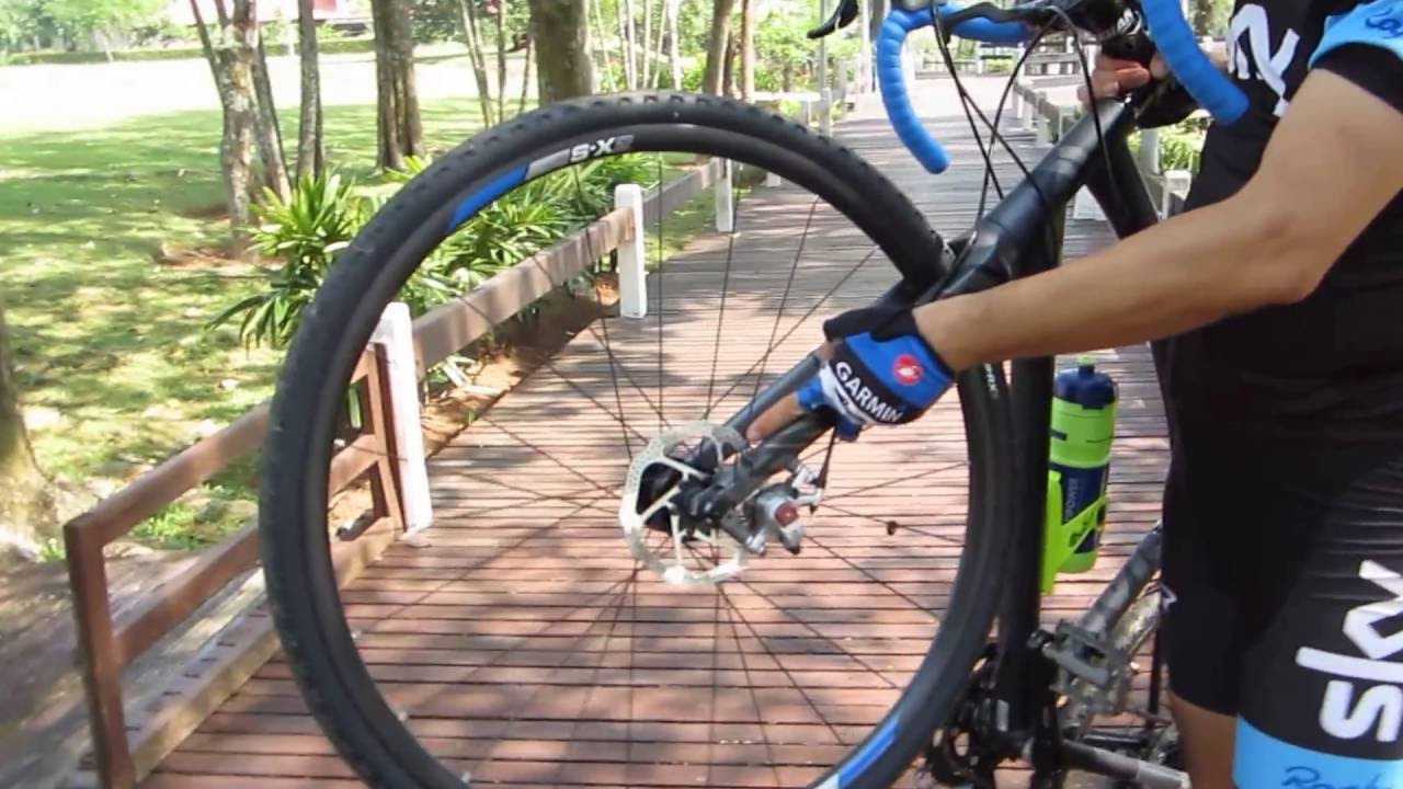 Gravel Bike First Bike Giant Anyroad 1 Youtube