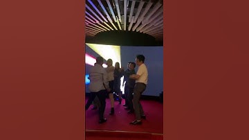 Quẩy tất niên 2022 với chị cấp dưỡng