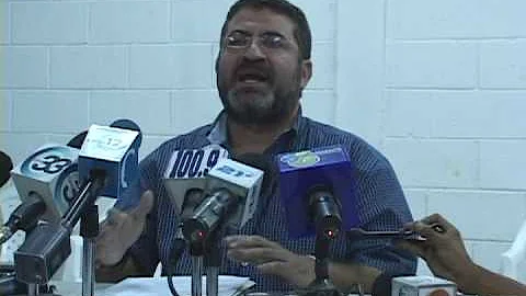 Polmica por llamada entre Adolfo Trrez y Roberto C...