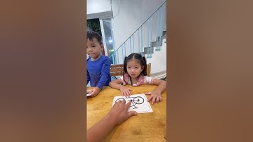 Tiếng Anh Giao Tiếp Phan Thiết: Bọt and Sunny practice talking about Transportation