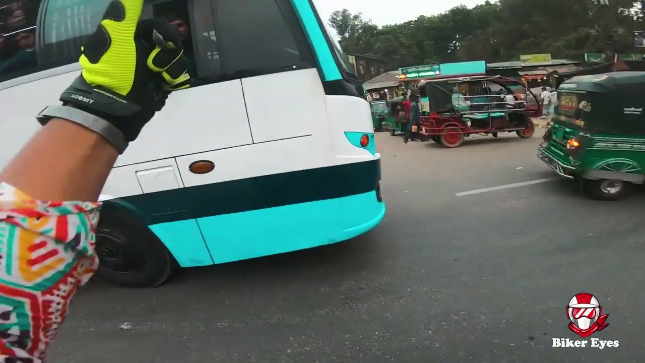 এইসব বাস থেকে সাবধান!!  ||  চট্টগ্রাম-কক্সবাজার রোডের ত্রাস এই মারছা