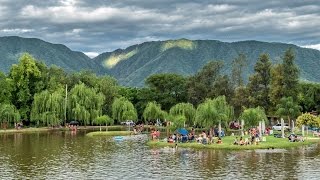El pequeño lago escondido de Collagasta, en Catamarca, Argentina