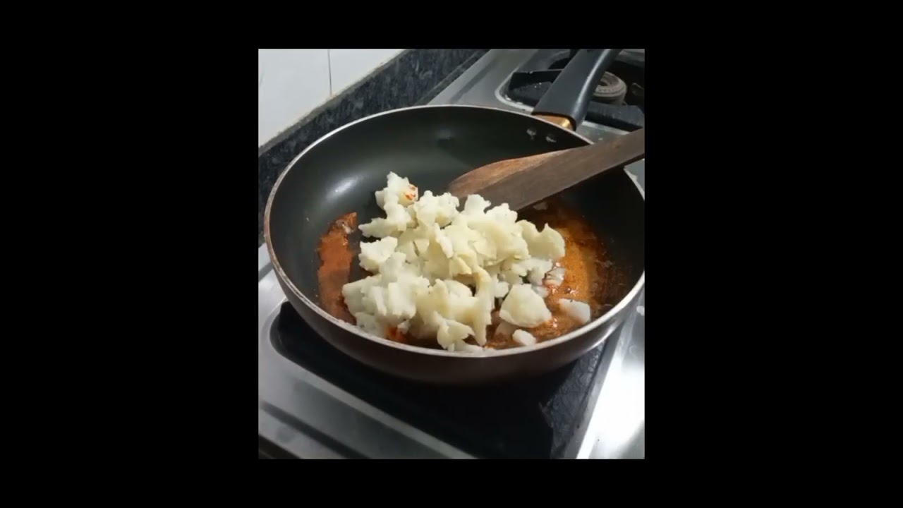 ಮಿನಿ ಸಮೋಸ ಮಾಡಿ ಮಕ್ಕಳಿಗೂ ಇಷ್ಟ ಆಗುತ್ತೆ.... ಬೇಕರಿಯಿಂದ ತರೊದೇ ಮರೆತು ಬಿಡ್ತಾರೆ.... 