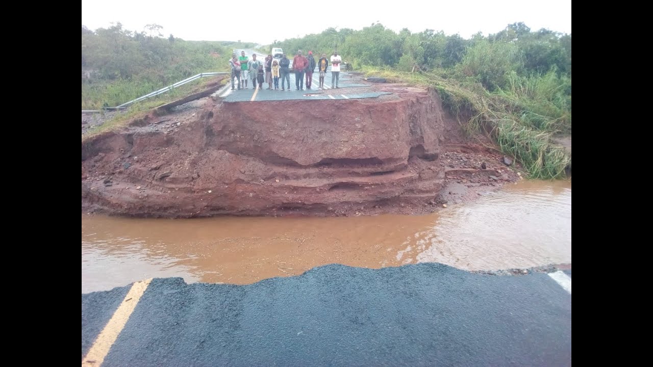 +Info: 19/03/2019 - Ciclone Idai deixa um rasto de destruição na Beira