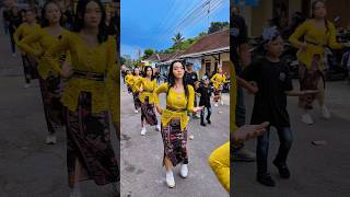 pesona joget karnaval kostum kebaya