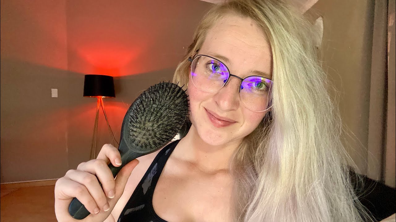 ASMR long tangly hair brushing  🥰👩‍🦳 