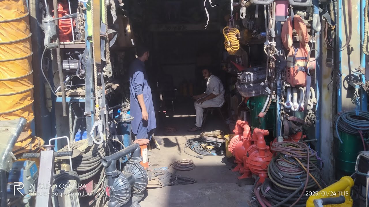 shershah kabari market gadani Ka Saman gudam shop lifejacket speaker light