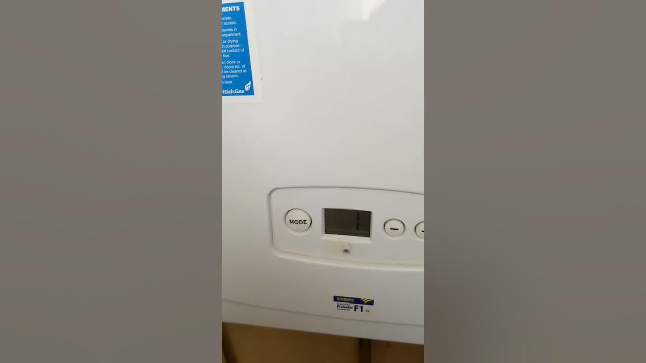 Glow Worm combi boiler F1 error quick fix. Frozen condensate pipe YouTube