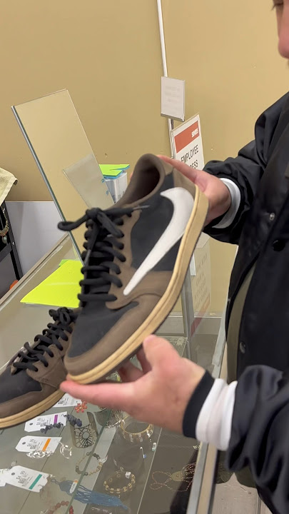 How does Shoelada Special Sole Cream work? #shoelada #chulada #sfc #shoecleaner #150bucks #jordan1