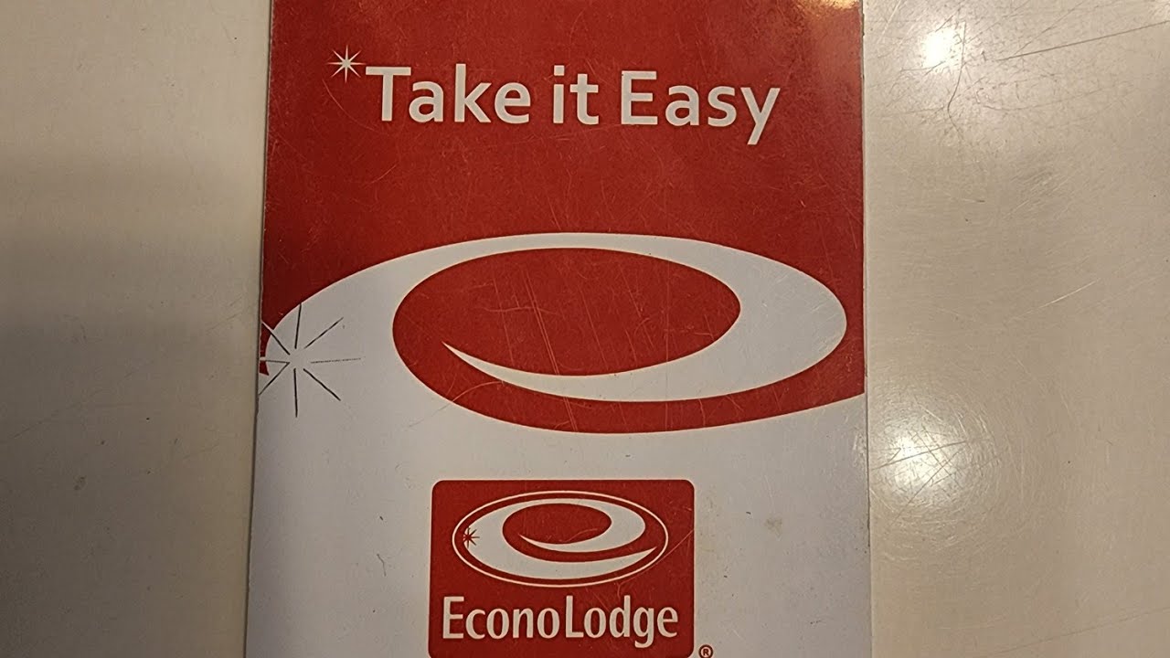 Hotel room tour: Econo Lodge Frederick, Maryland.