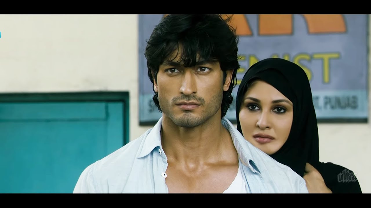 तू जनता नहीं मुझे पहचानता नहीं , तुझे तोड़ डालने में मेरा कोई नुक्सान नहीं - Commando  Action Scene