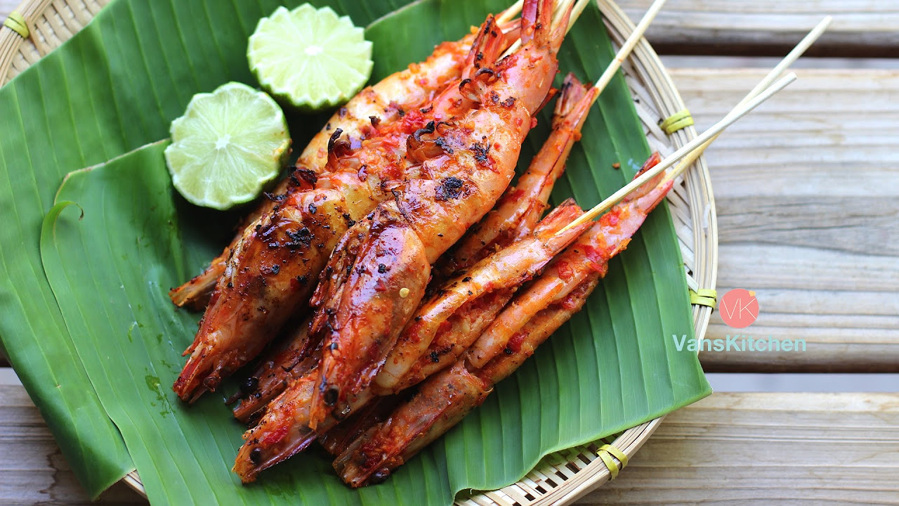 Grilled shrimp with chili sauce (Tôm nướng muối ớt) - youtube