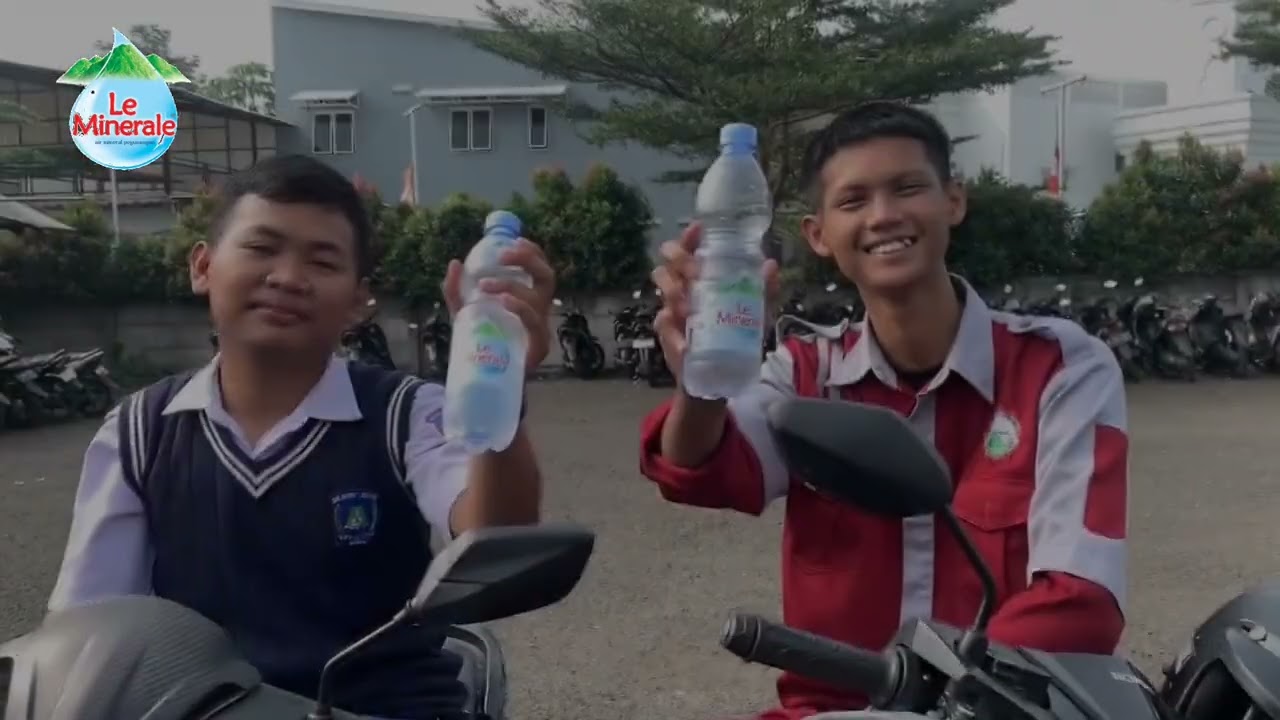 MEMBUAT CONTOH IKLAN PRODUK