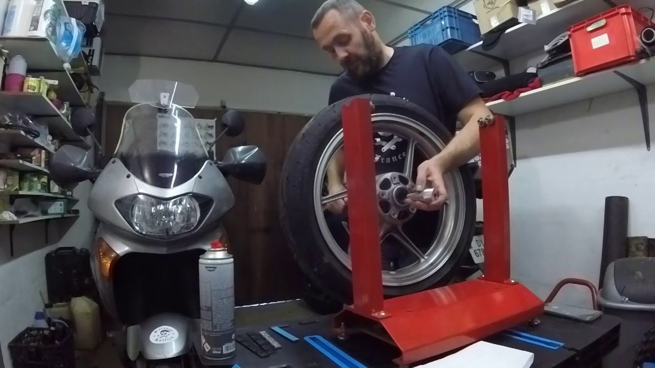 équilibrage roue de moto 