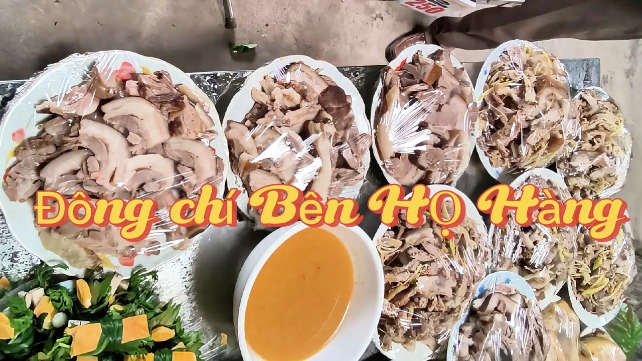 Cỗ họ có món gì ( Vào Bếp Ồn Ào)