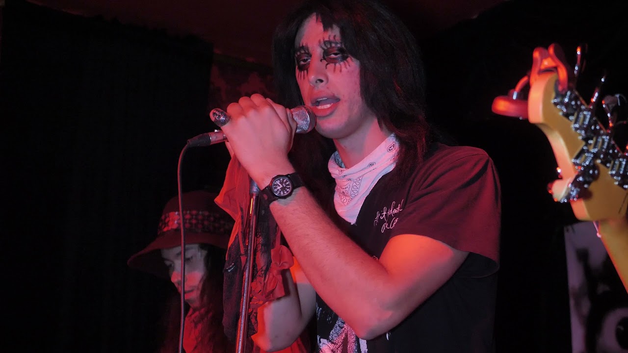 LOVE IT TO DEATH ~ HALLOWEEN @ CHERRY COLA'S (2021)