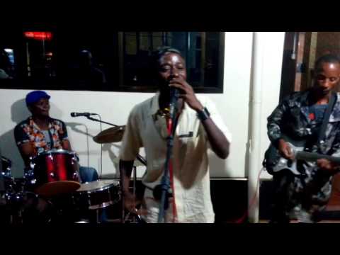 Gr Band Salam Baba Na Mama 