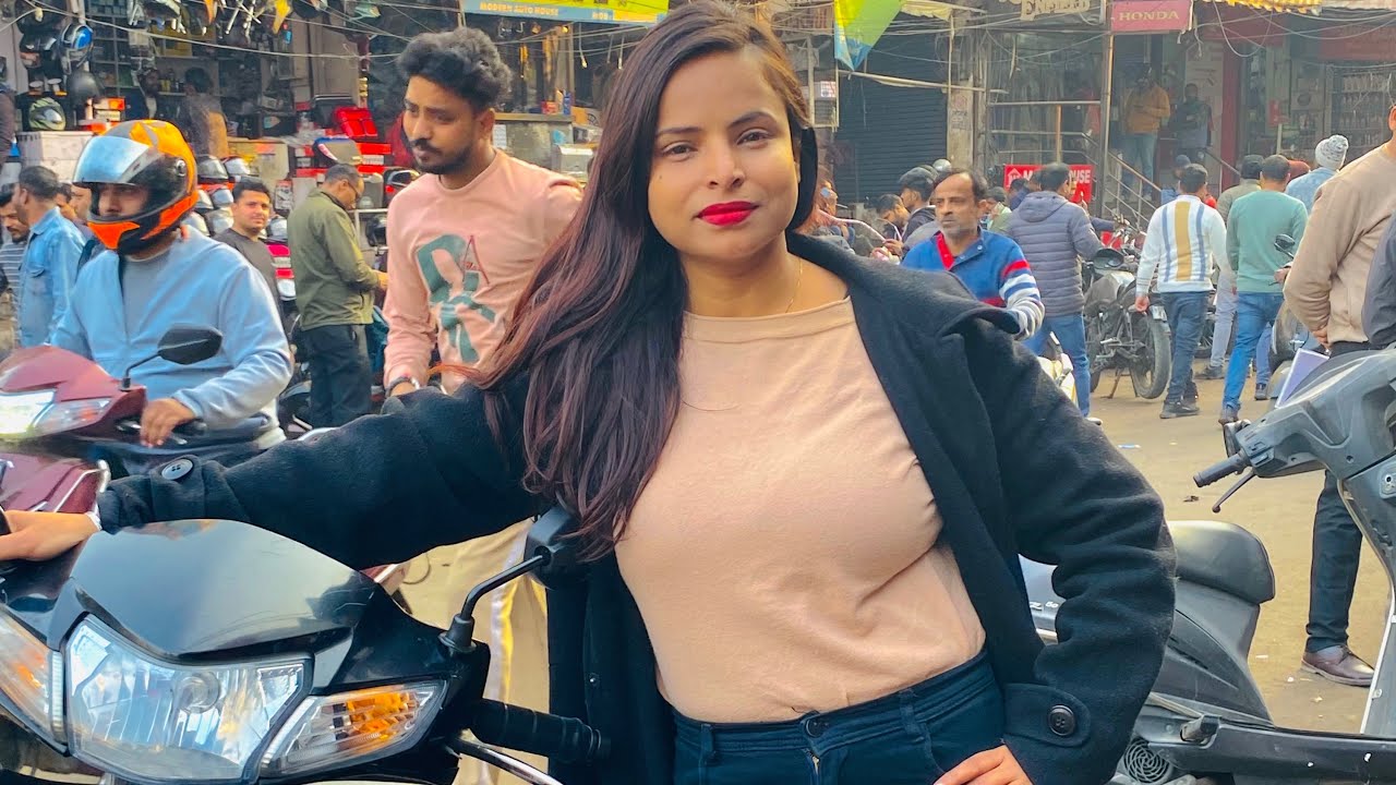 Nazia Hasan Vlogger is live