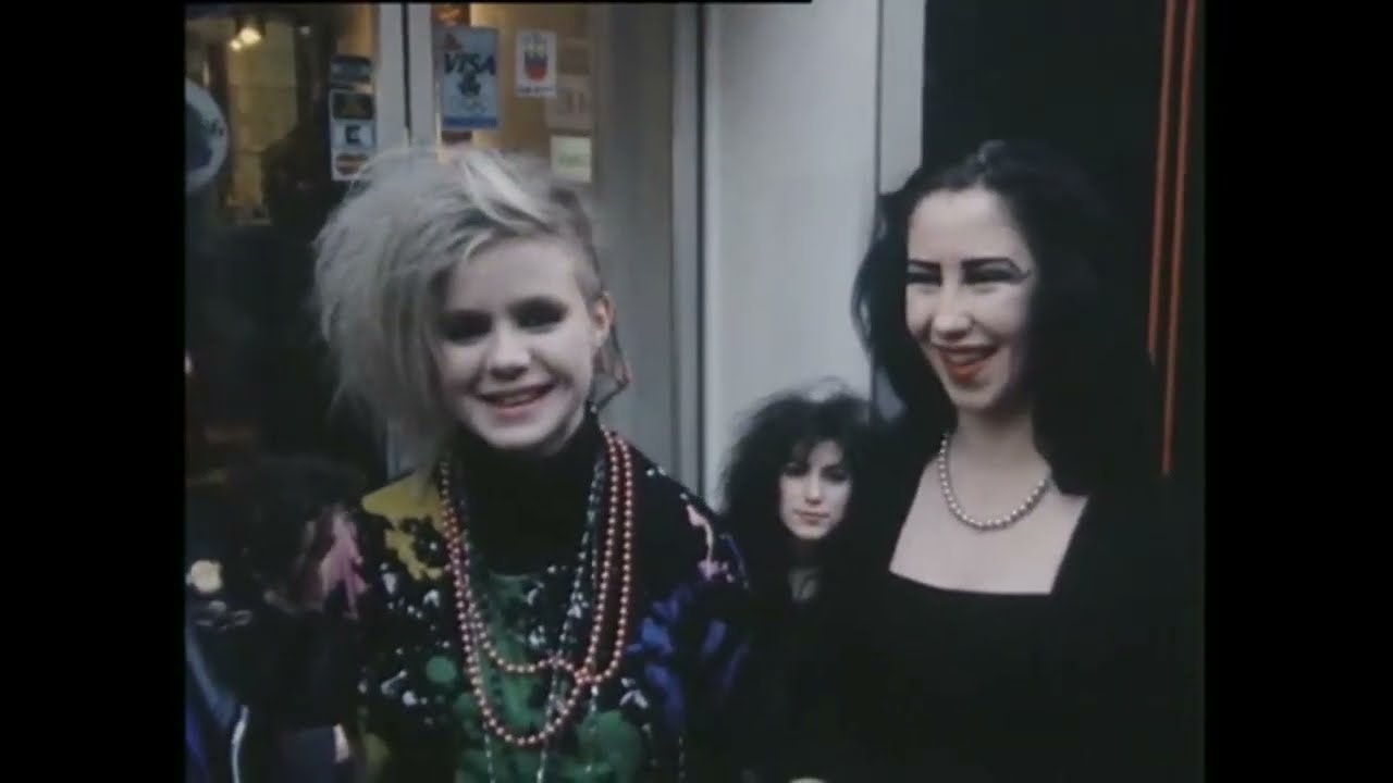 Goths, Cureheads & Psychobillies of Dublin City, Ireland 1989