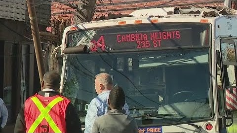 Man with a BB gun hijacks bus in Queens, N.Y.