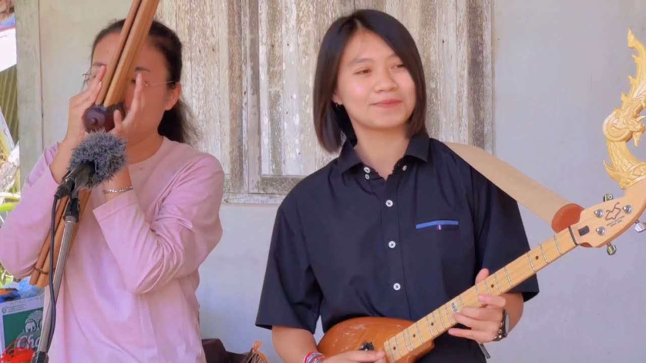 EP.1 หย่าวพิณแคนเล่นม่วนๆกันหน้าบ้าน หล่าโบว์ มือพิณ VS หมอแคนอุ้ม