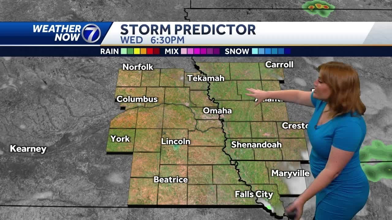 Spotty Wednesday morning showers - YouTube