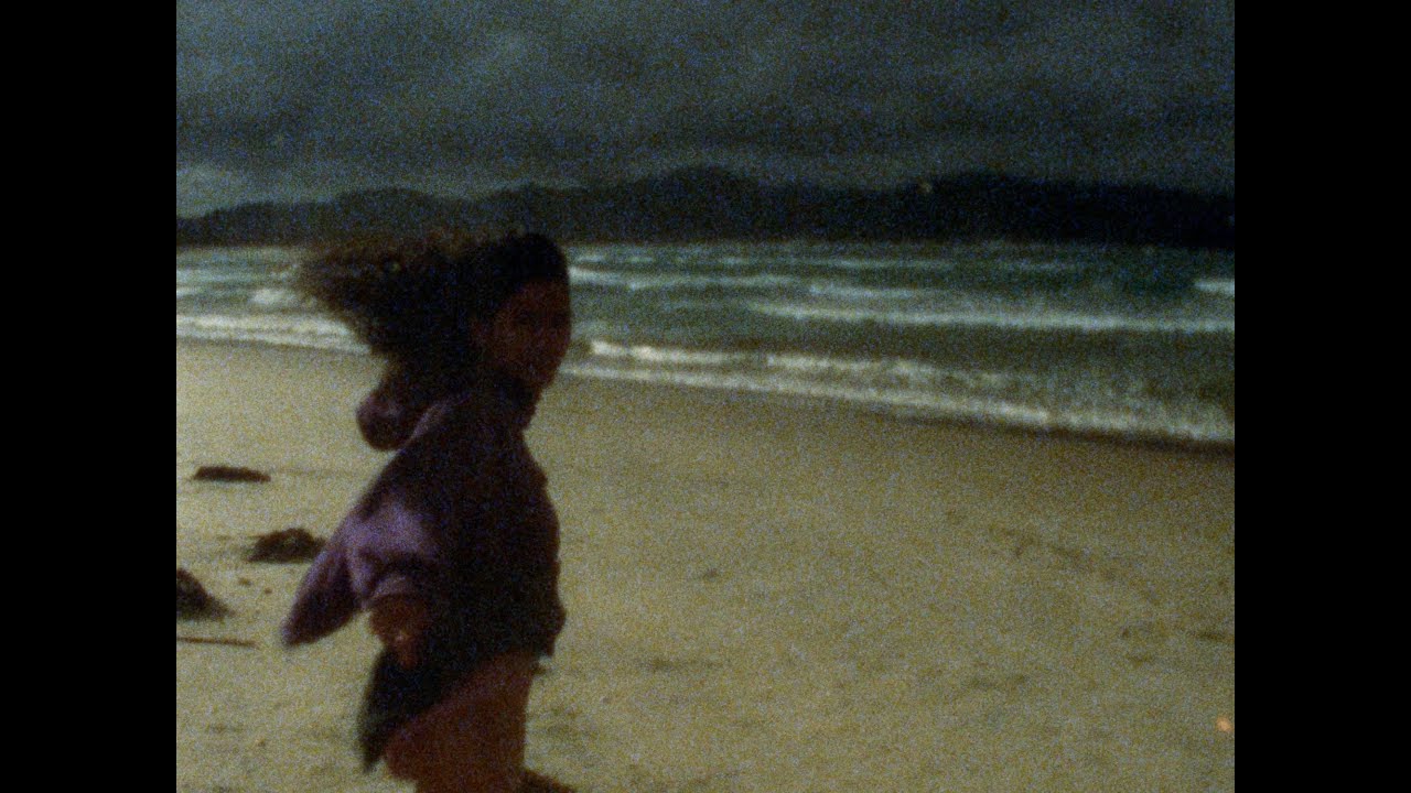 Watch Bibi Club - Le feu (Vidéo officielle) on YouTube Watch Bibi Club - Le feu (Vidéo officielle) on YouTube