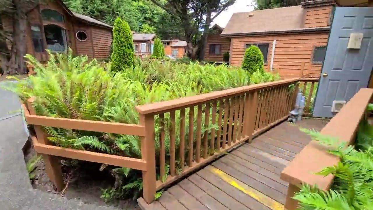 Cabin for sale on the Southern Oregon Coast in the Chetco River RV Resort.